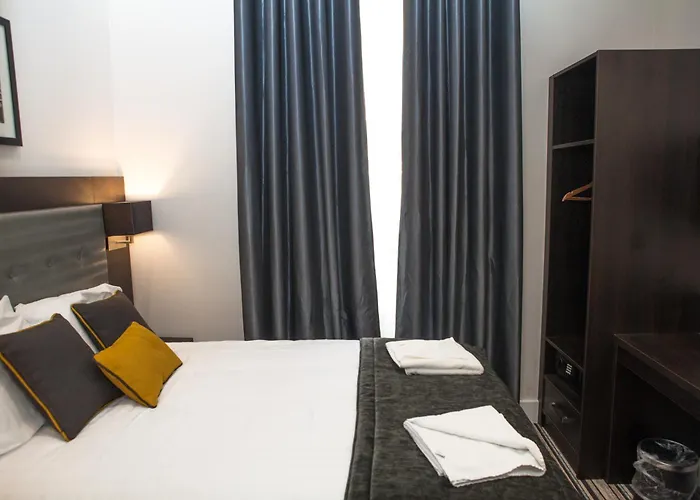 The Tudor Inn Hotel Londra